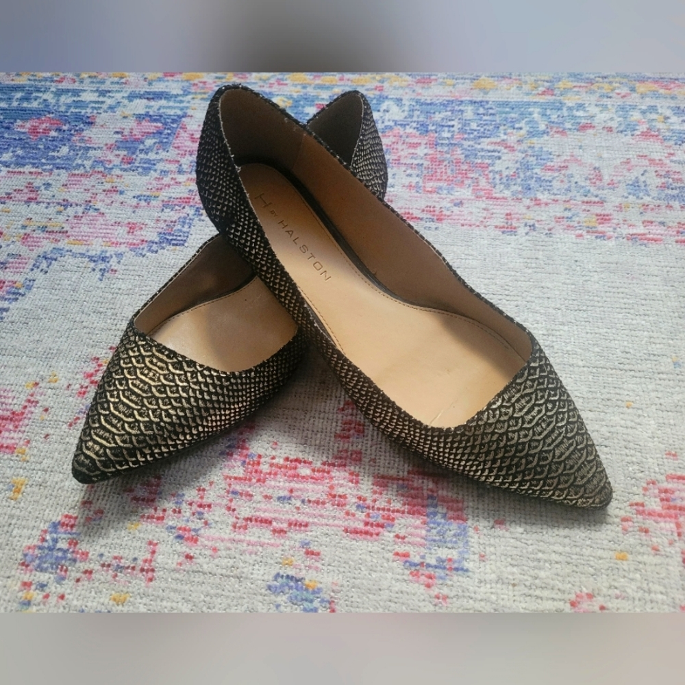 H by Halston Flats Pointed Toe Leather / Suede 8.5